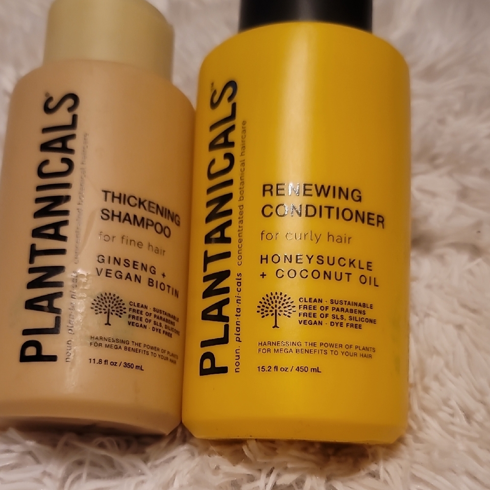 Renewing Conditioner and Thickening Shampoo Set - Yellow and Cream